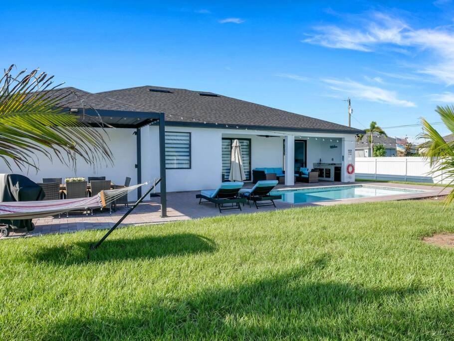 Casa Sevilla, Heated Pool, Sleeps 9, 4B3B Cape Coral Ngoại thất bức ảnh