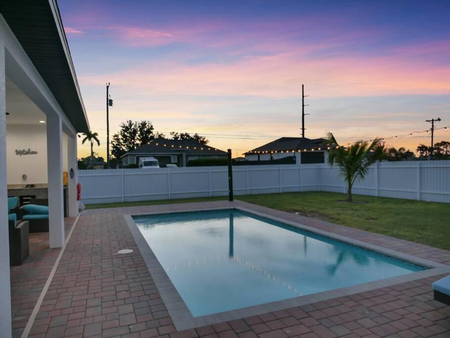 Casa Sevilla, Heated Pool, Sleeps 9, 4B3B Cape Coral Ngoại thất bức ảnh